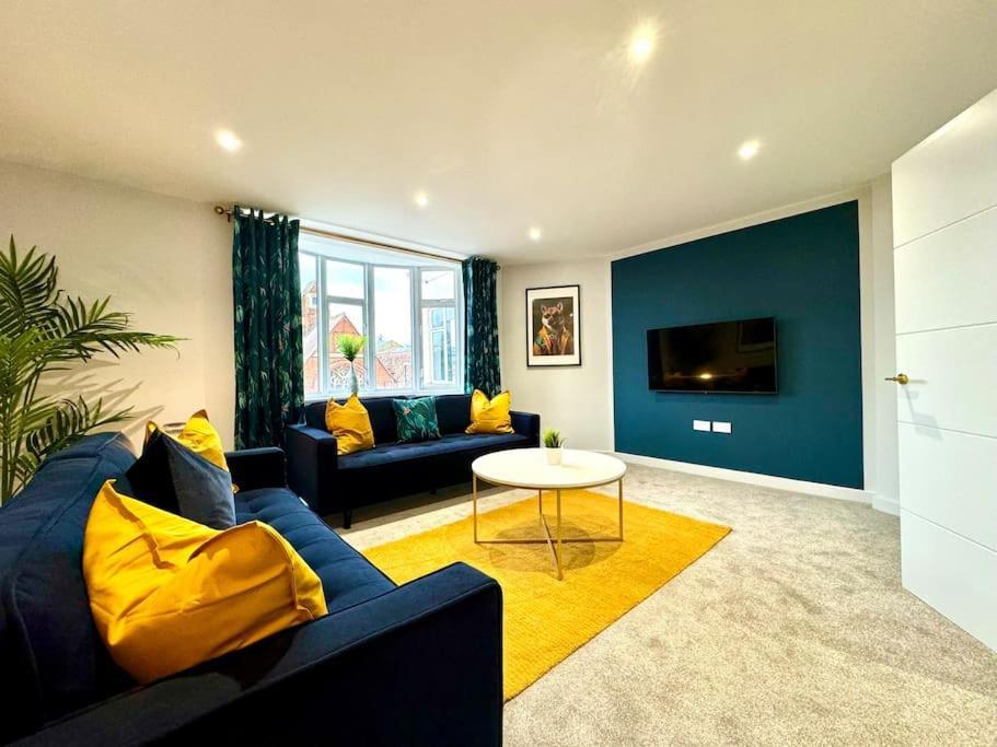 Apartment 3br Westbourne Delight - Near & Bournemouth!